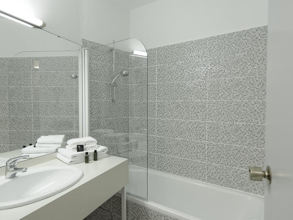 Hotel Le Chantereigne Les Noes-pres-Troyes Exterior photo
